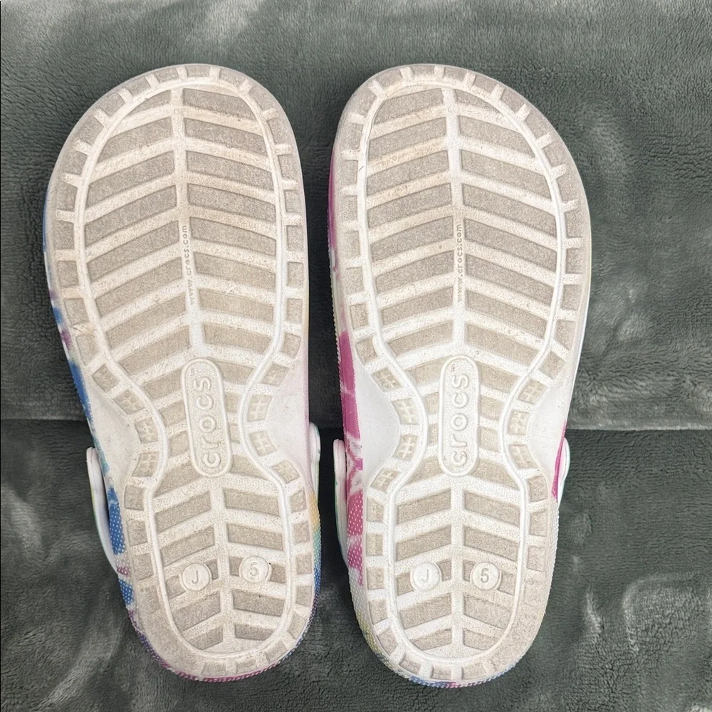 CROCS Kids Tie-Dye Slippers - Multicolor